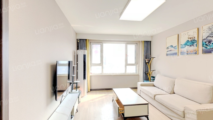 万科翡翠四季C2区二手房实景图