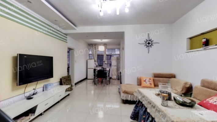 兰盾小区二手房实景图