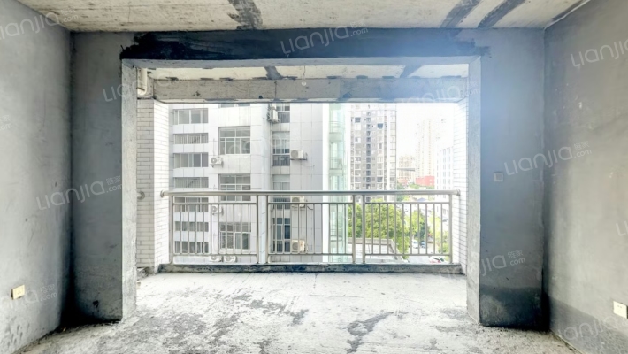 书香华天二手房实景图