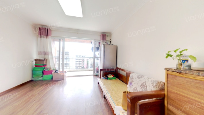 中海怡瑞山居二手房实景图