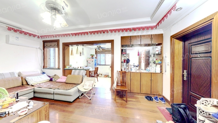 育秀九区二手房实景图