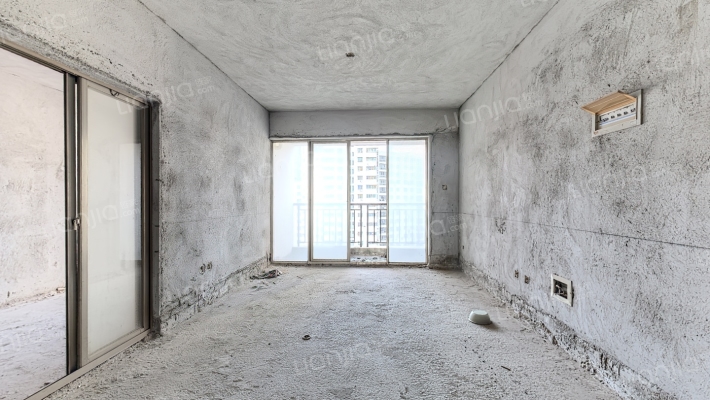 春华公寓二手房实景图