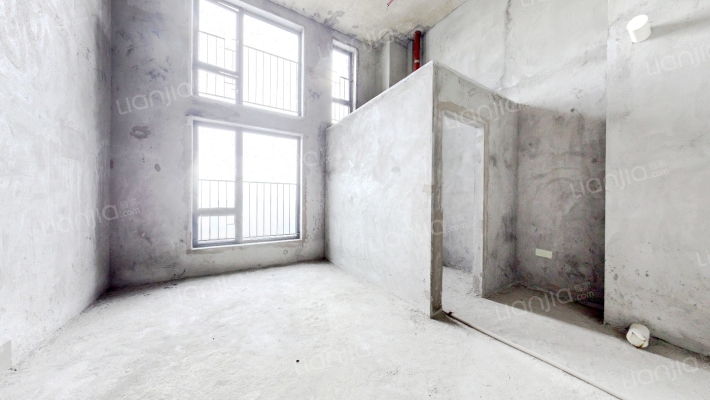 越秀国际总部广场二手房实景图