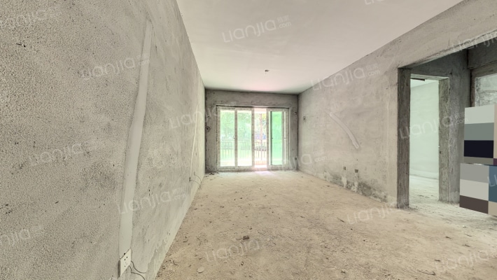 岭地尚院二手房实景图