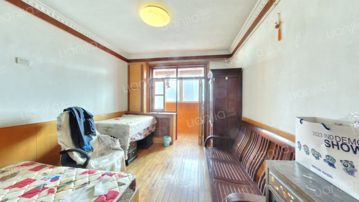 万民街（三八广场）二手房实景图