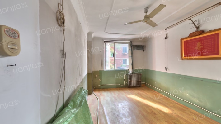 德元里二手房实景图