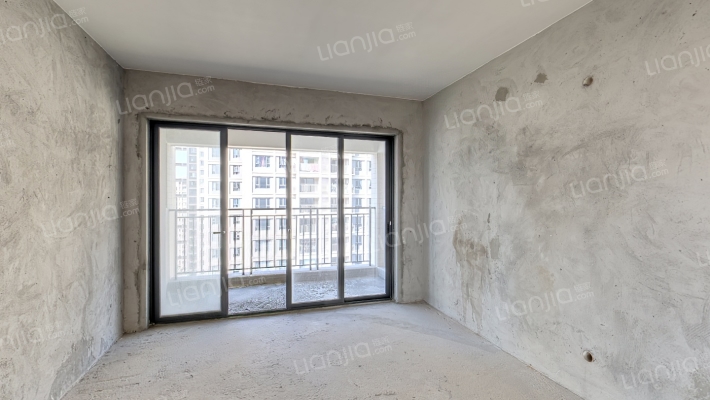 越秀可逸豪苑二手房实景图