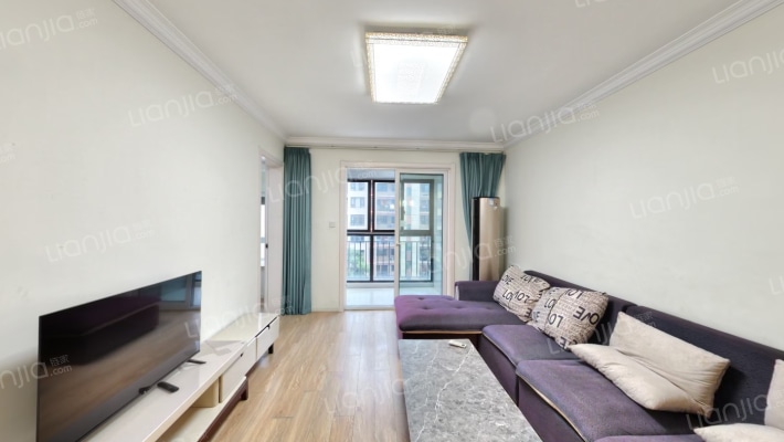 万科魅力花园二手房实景图