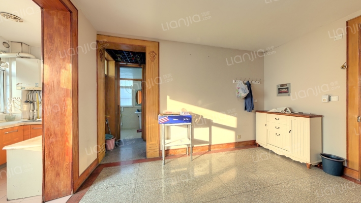 东大街工行宿舍二手房实景图