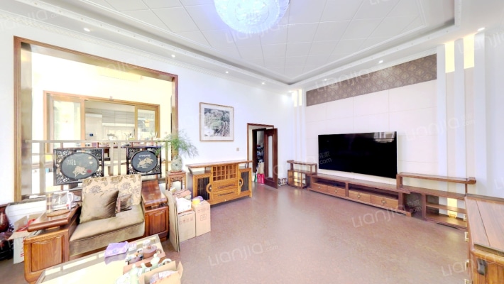 红椿路莱茵南郡二手房实景图