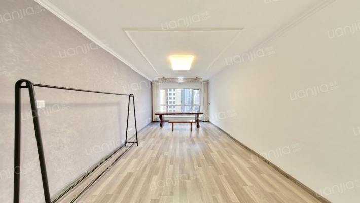 鸿庆苑住宅小区二手房实景图