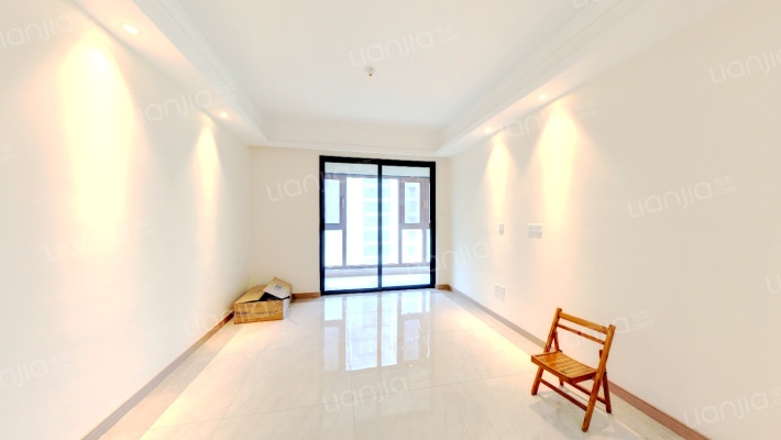 亚新美好艺境二手房实景图