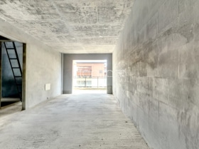 壹号院小区  楼中楼  小区环境干净舒适