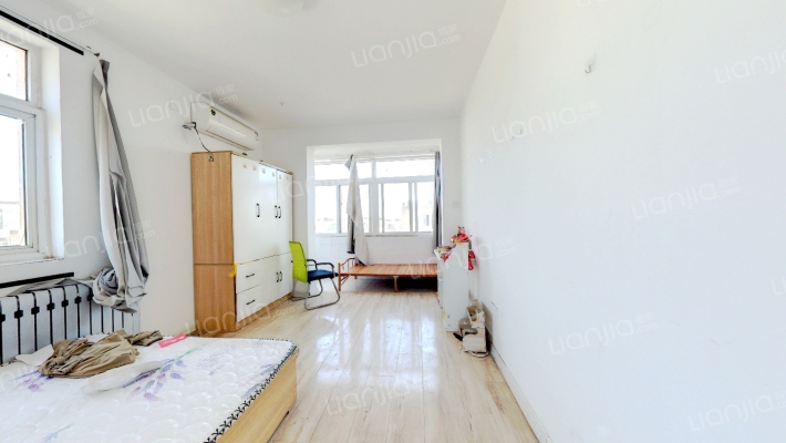 松柏路12-42（双号）二手房实景图