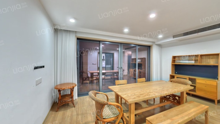 绿城朝华郡二手房实景图