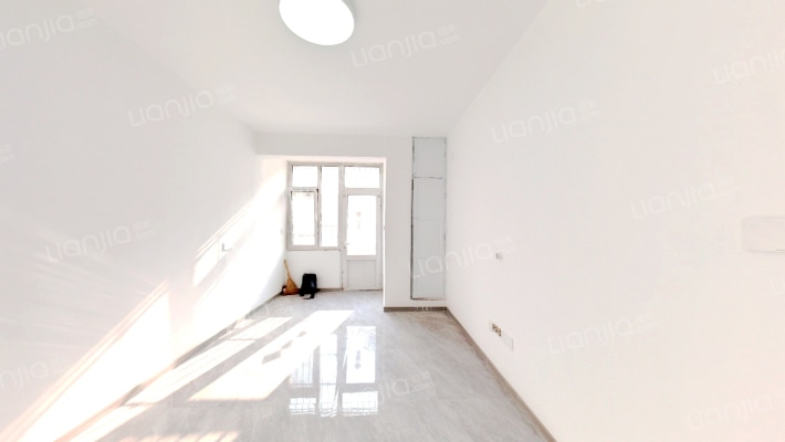 崇明岛西路71号二手房实景图