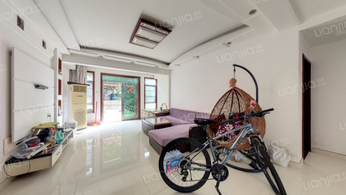 名爵府小区二手房实景图