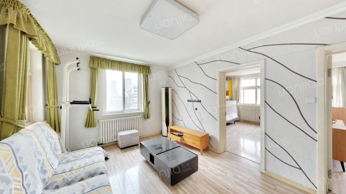 海大家属院二手房实景图