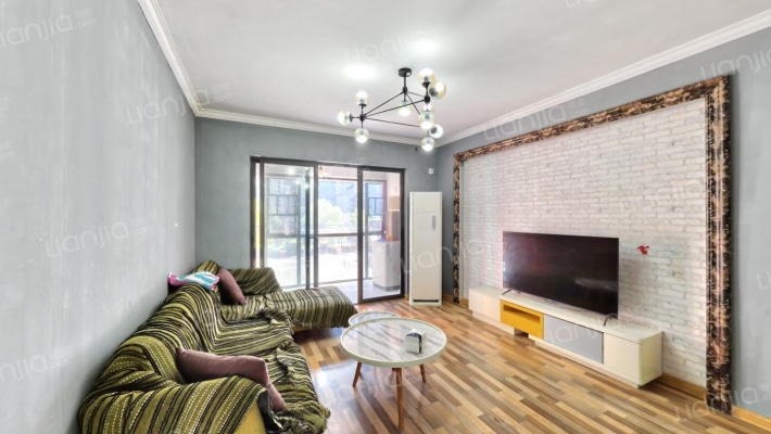 南山雍江汇二期二手房实景图