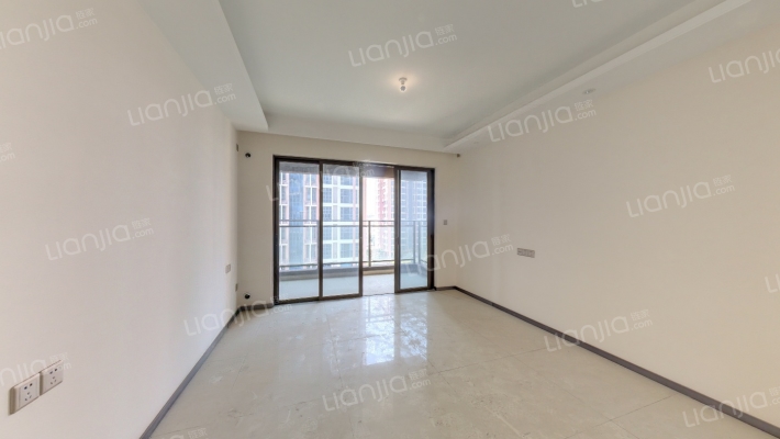 保利香槟花园二手房实景图