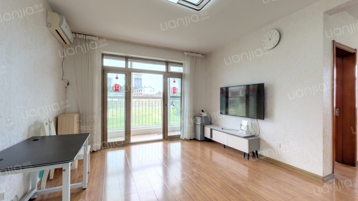 百仕凯旋城二手房实景图