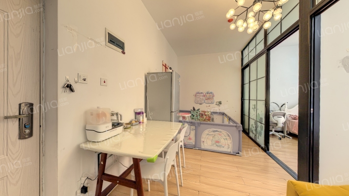 红星国际二手房实景图