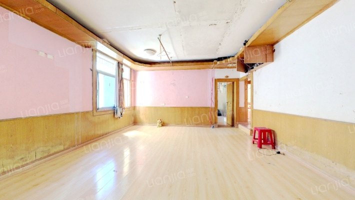 鲁巷科技苑二手房实景图