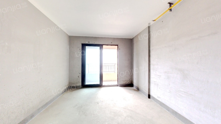 翡翠城2期二手房实景图