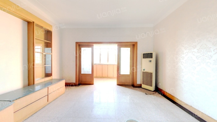 省经信委宿舍院二手房实景图