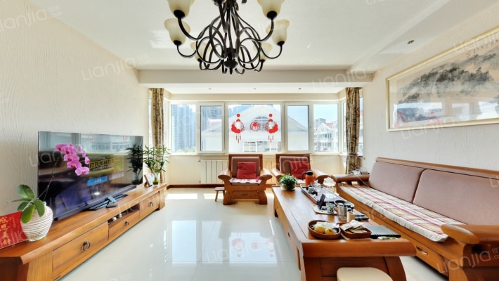 嘉泰小区二手房实景图