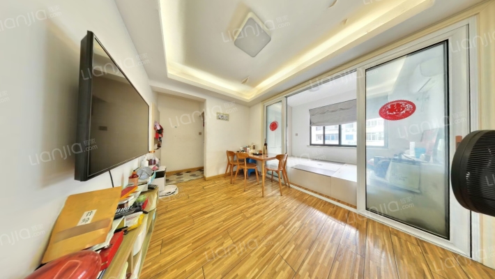 彩香一村一区二手房实景图