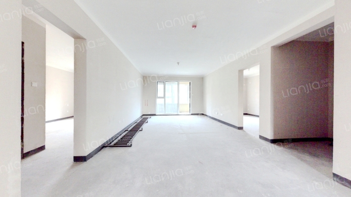 空港澜庭B区二手房实景图