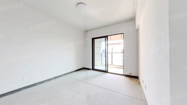 东韵华庭二手房实景图