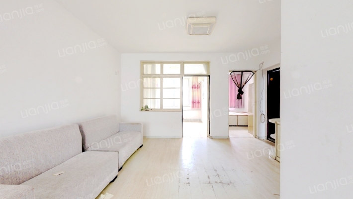 海滨花园小区彩辉街二手房实景图