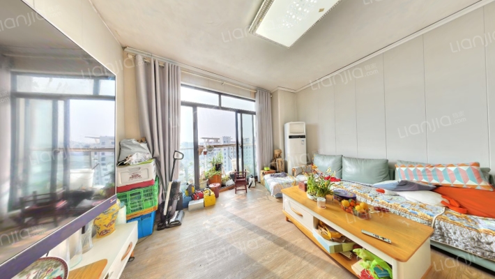 湖畔天城二手房实景图