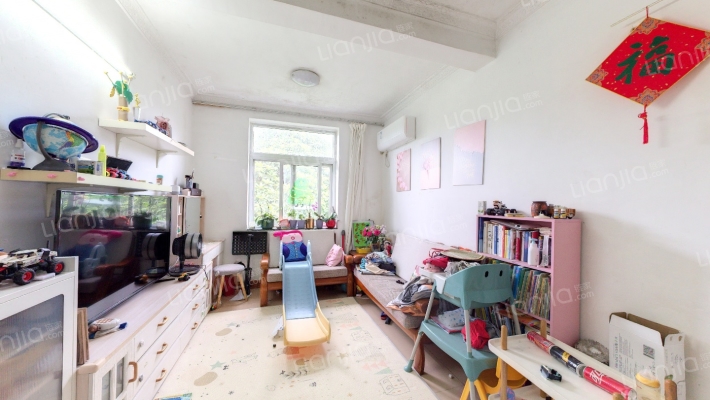 华师大学宿舍南区二手房实景图