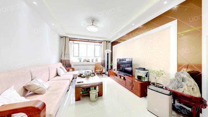 蓝天绿园二手房实景图