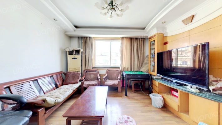 华新花园二手房实景图