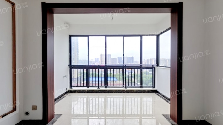 天邦新龙苑二手房实景图