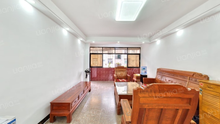 颐海园二手房实景图