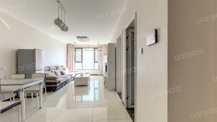 鸿坤理想湾北区全朝阳小三居，采光好，视野好。-客厅