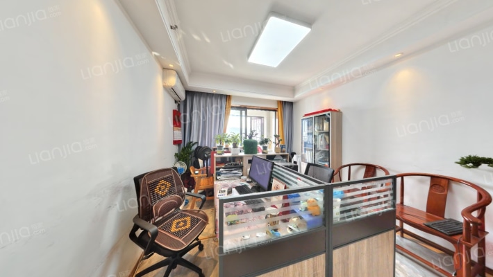 臻湾云庭二手房实景图