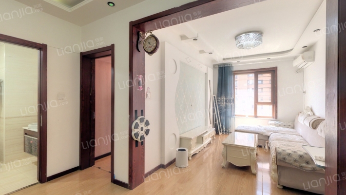 英伦名邸二手房实景图