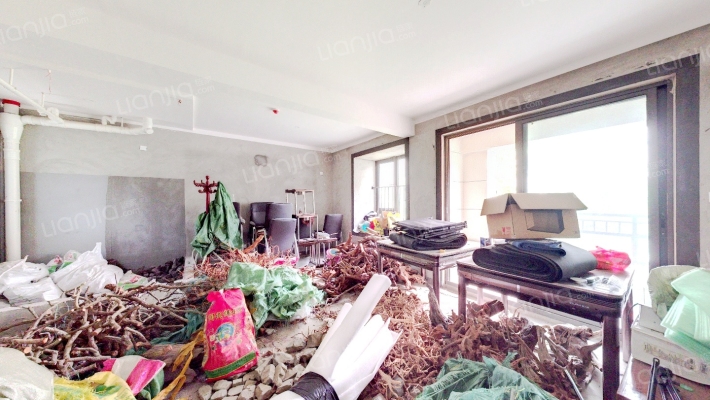 世茂云图二手房实景图