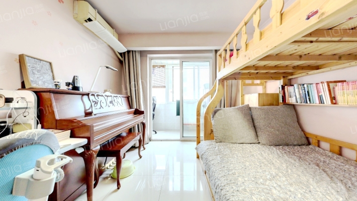 新居东里二手房实景图