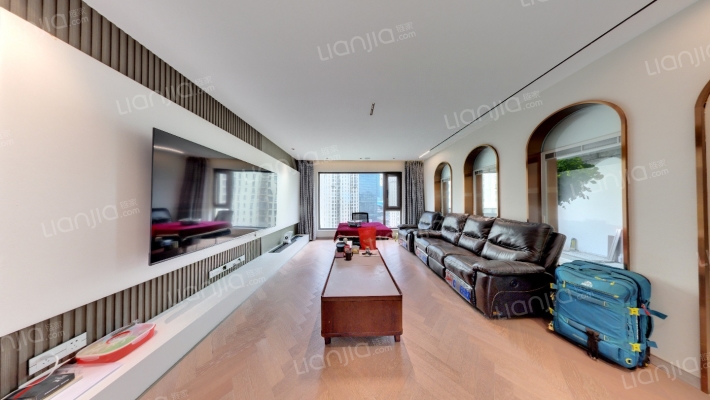 天域东区二手房实景图