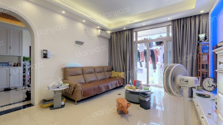 名家富居二手房实景图