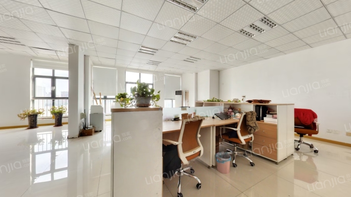 鲁昊中川路3号二手房实景图