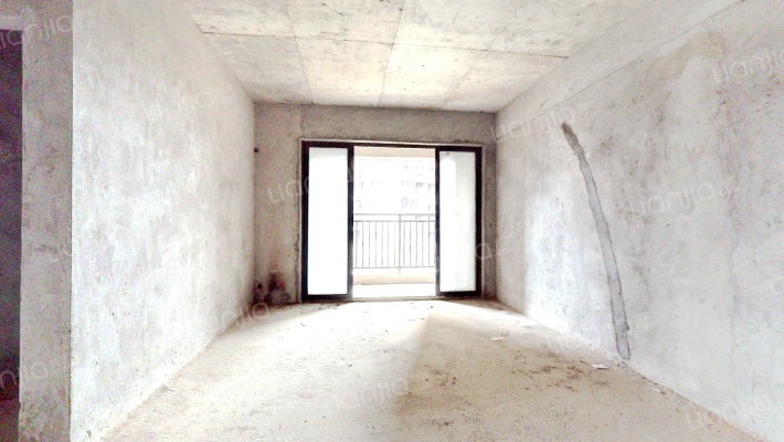 山语龙庭二手房实景图