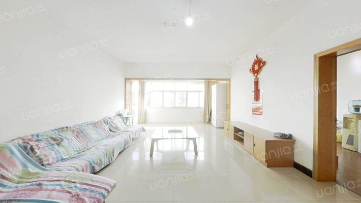 体育馆社区二手房实景图